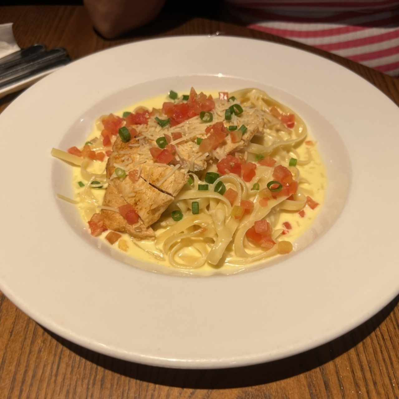 FETTUCCINE ALFREDO WITH CHICKEN