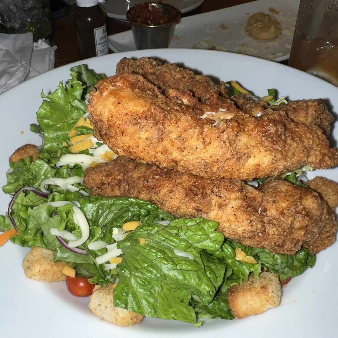 Cajun chicken fried salad