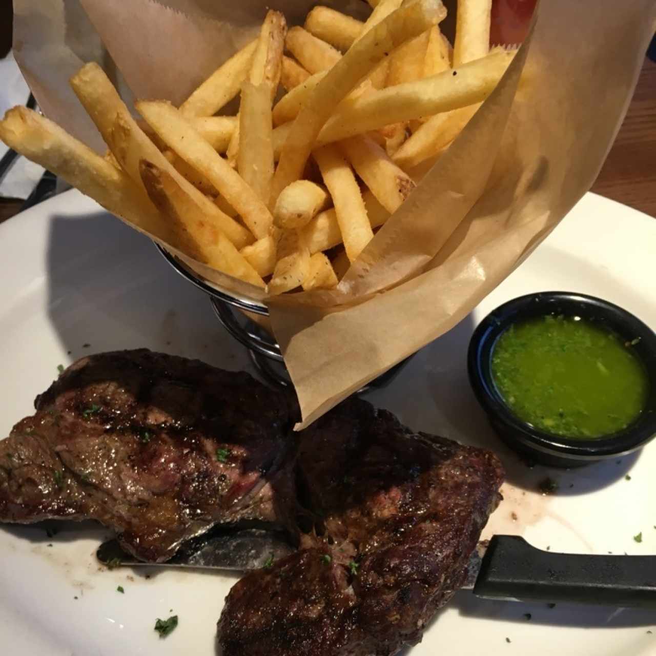 new ribeye con papas fritas 