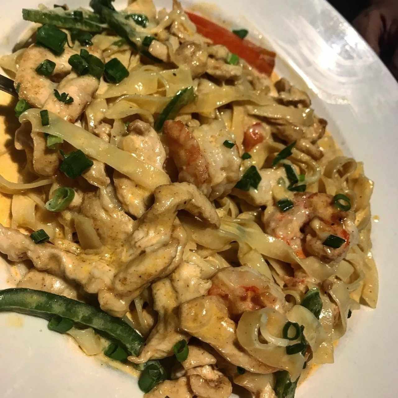 Cajun shrimp and chicken pasta 