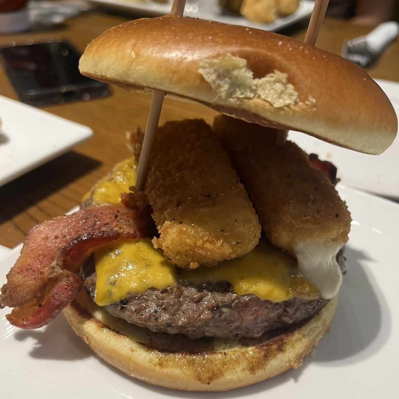 Burgers - CHEESY BACON CHEESEBURGER