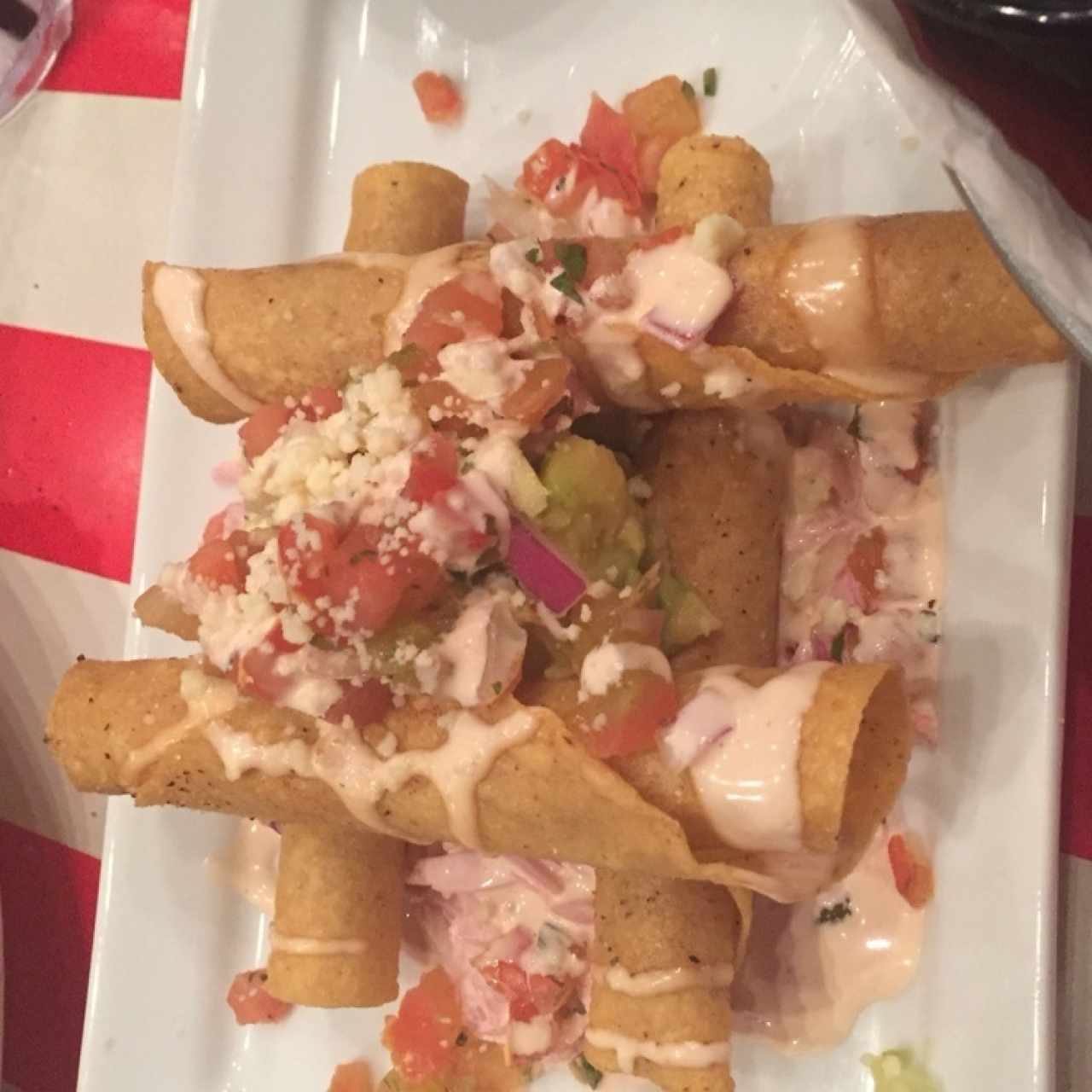 taquitos de pollo