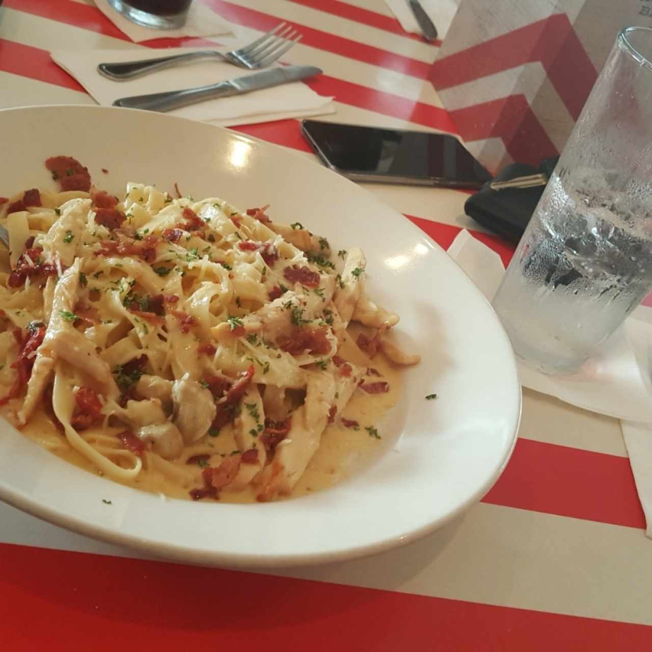 pasta alfredo's