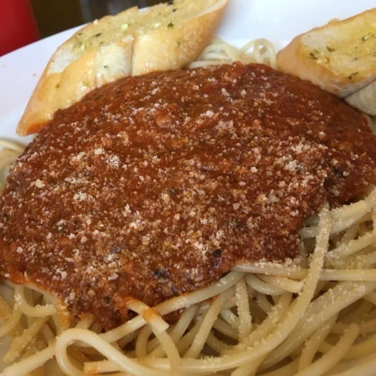 espaguetti a la boloñesa