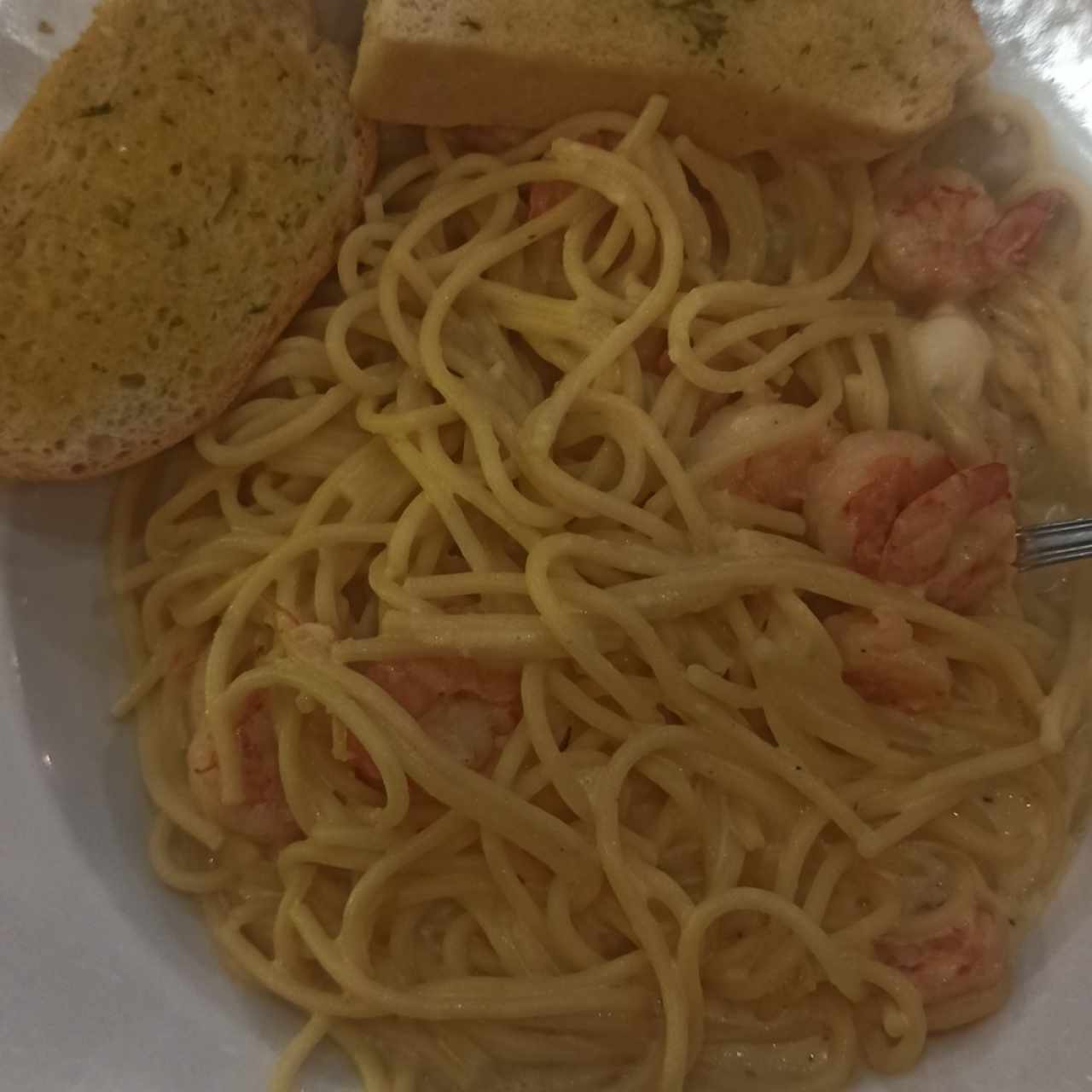 Espaguettis Con Almejas, Camarones o Mariscos