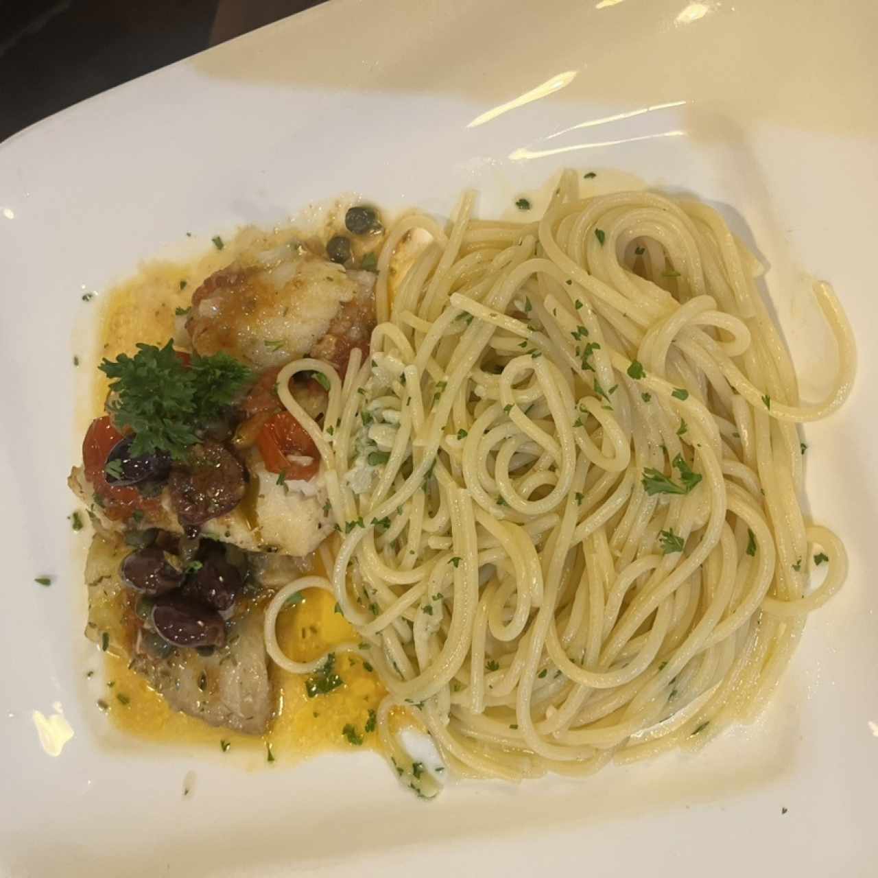 Bacalao con pasta al oleo