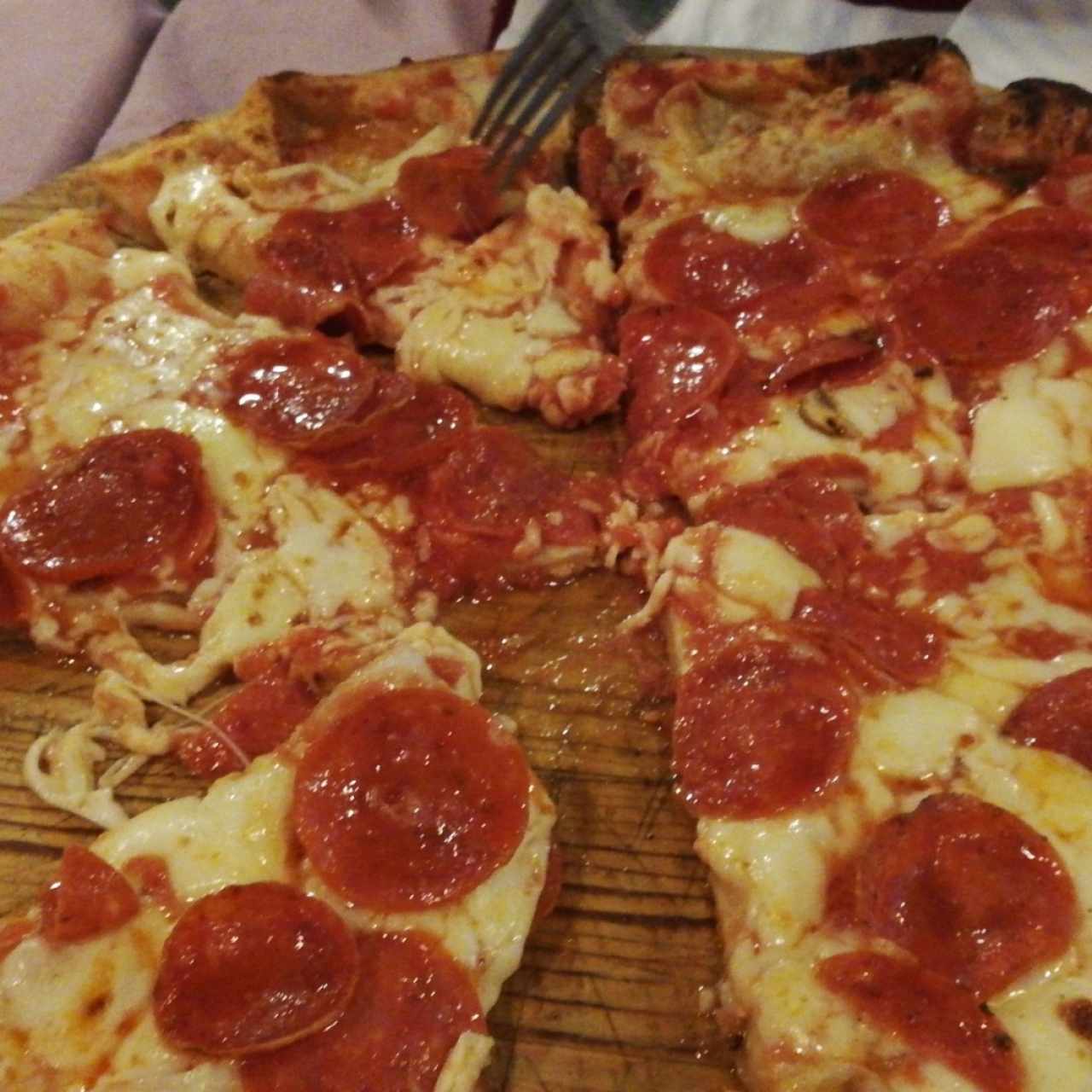 pizza de 16' de peperronni 