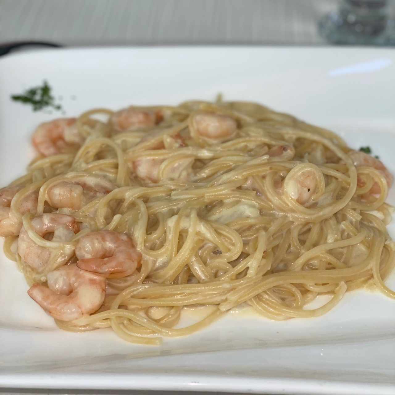 Pastas - Spaghetti con camarones en salsa blanca 