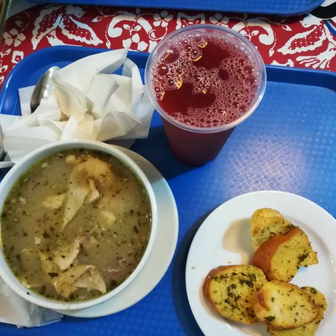 Sancocho con Pan de ajo