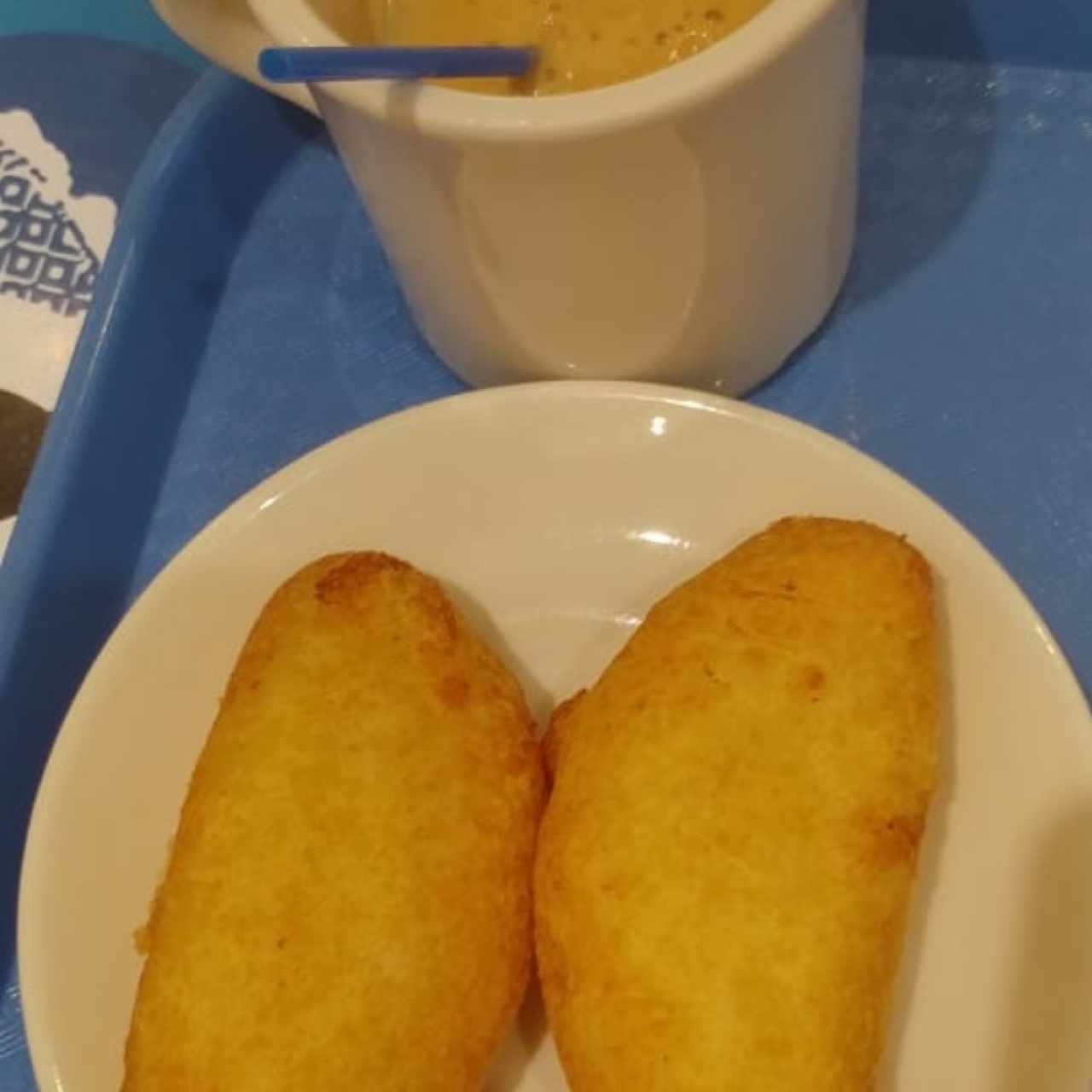 Carimañolas y Café Negro