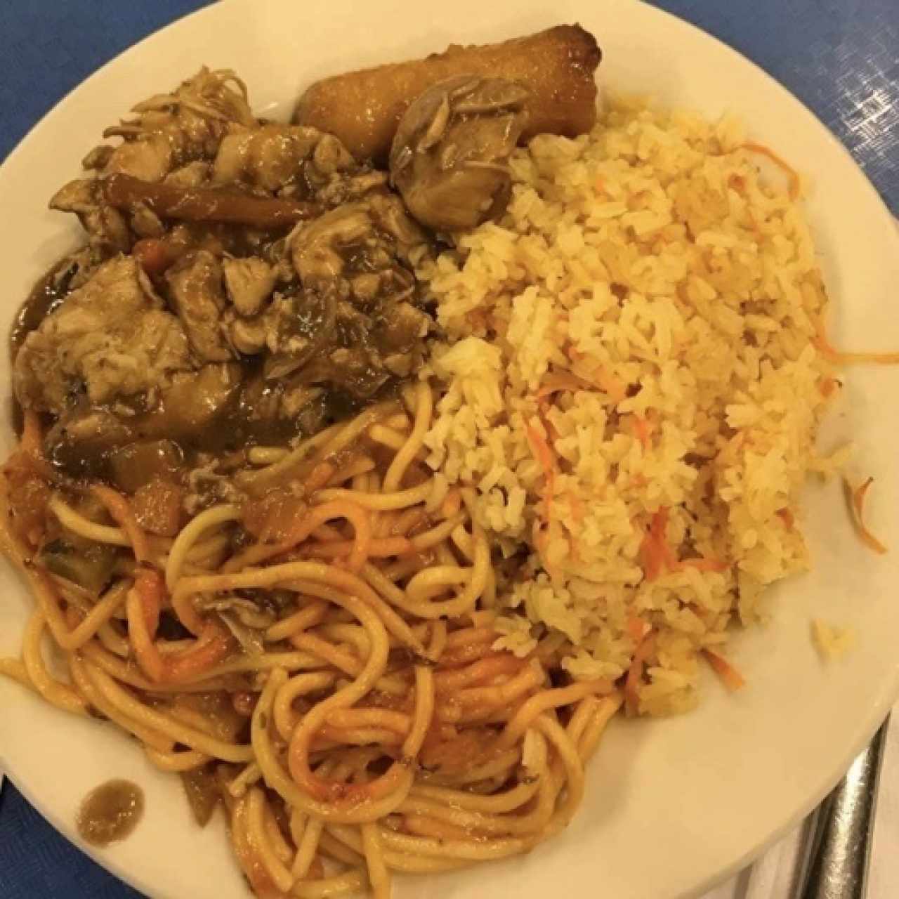 Pasta con arroz