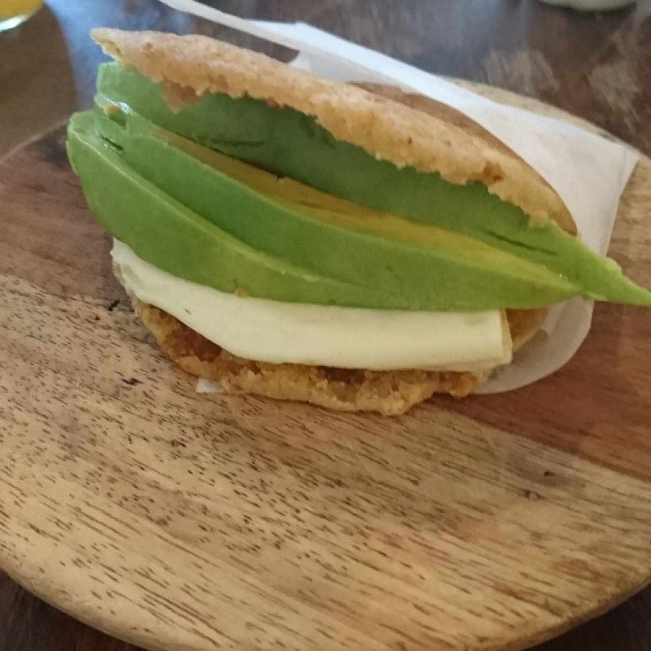 Arepa de queso telita