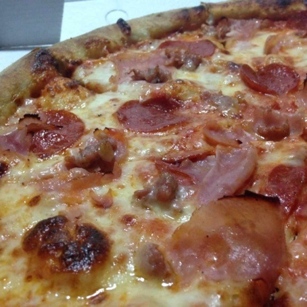 pizza Carnívora