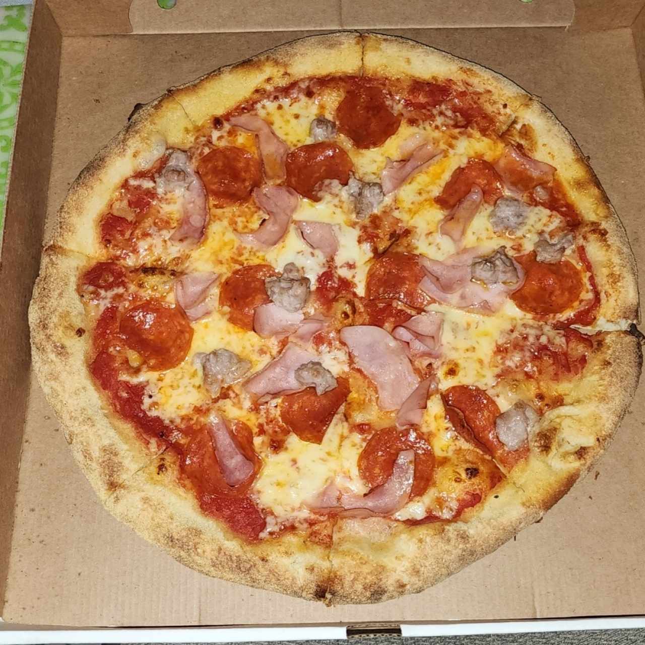 Pizzas Rojas - Carnívora