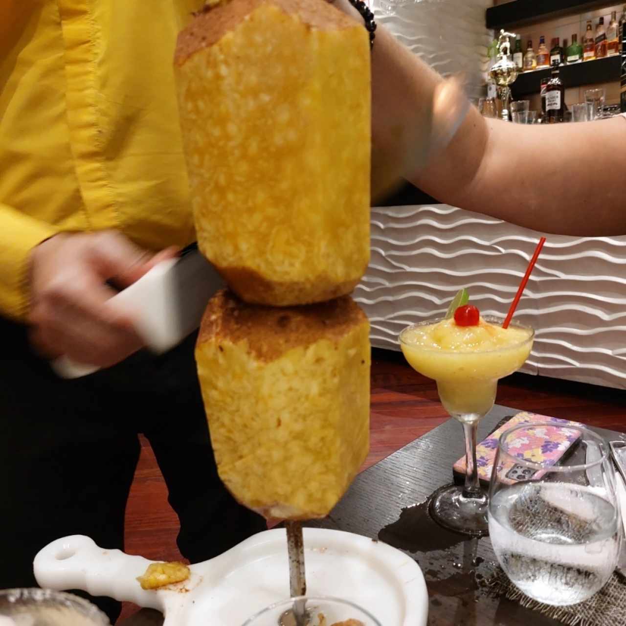 Piña con canela asado