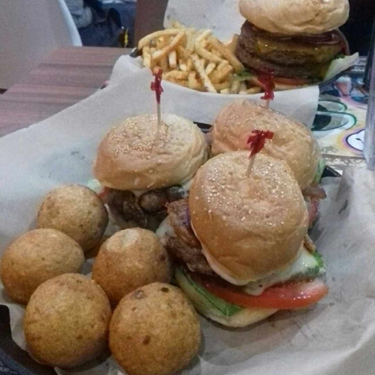 Mini burgers.