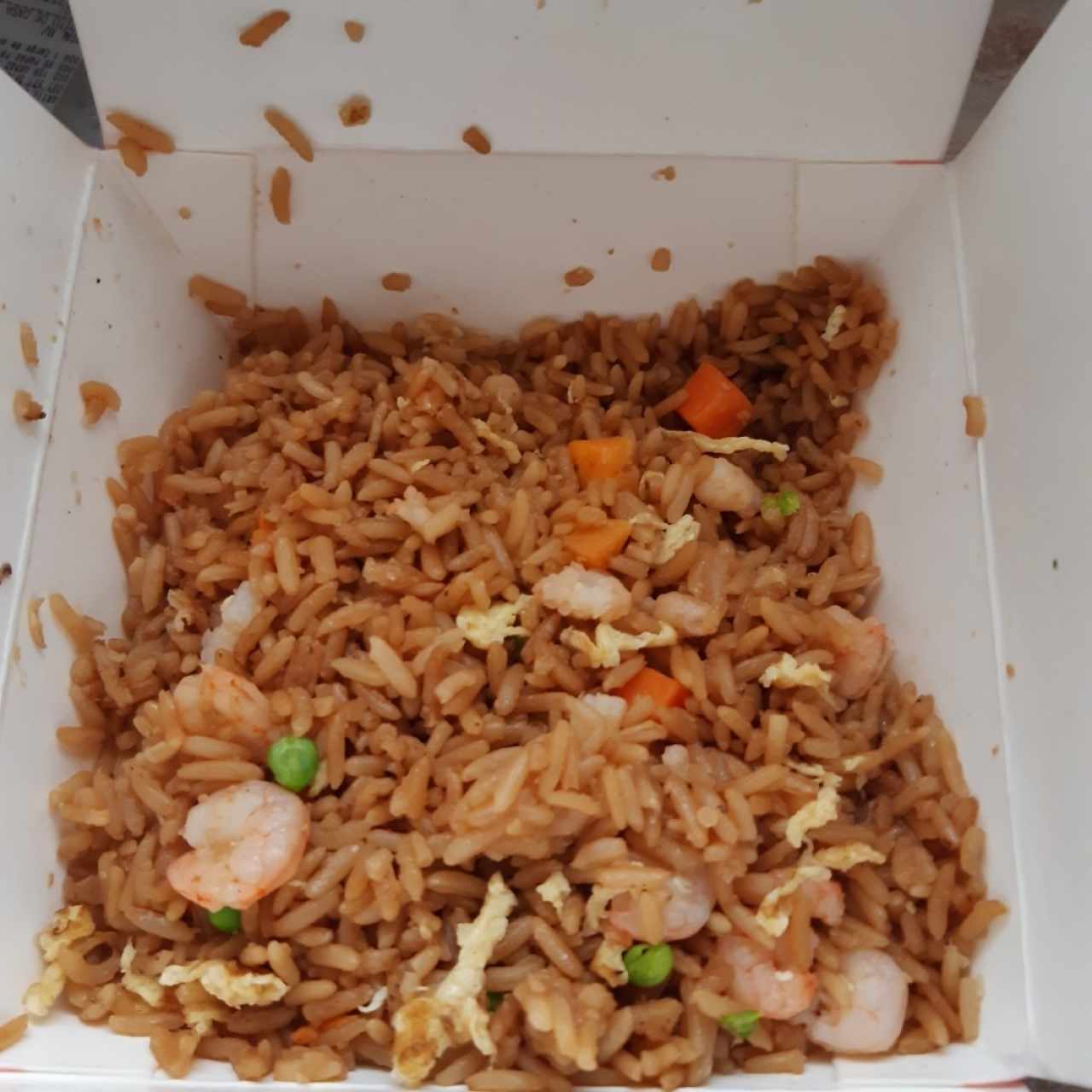 arroz Oriental con camarones