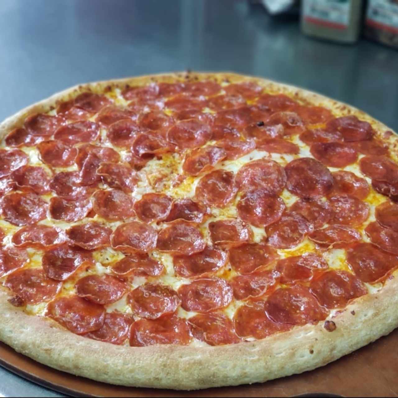 Pepperoni Pizzas de 16” 😍