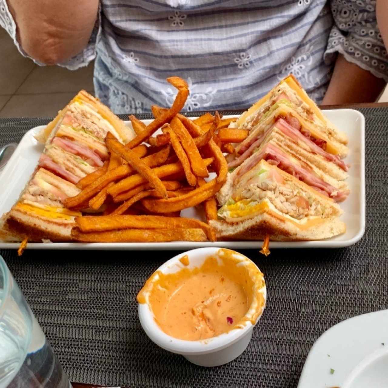 Emparedados - Club sandwich