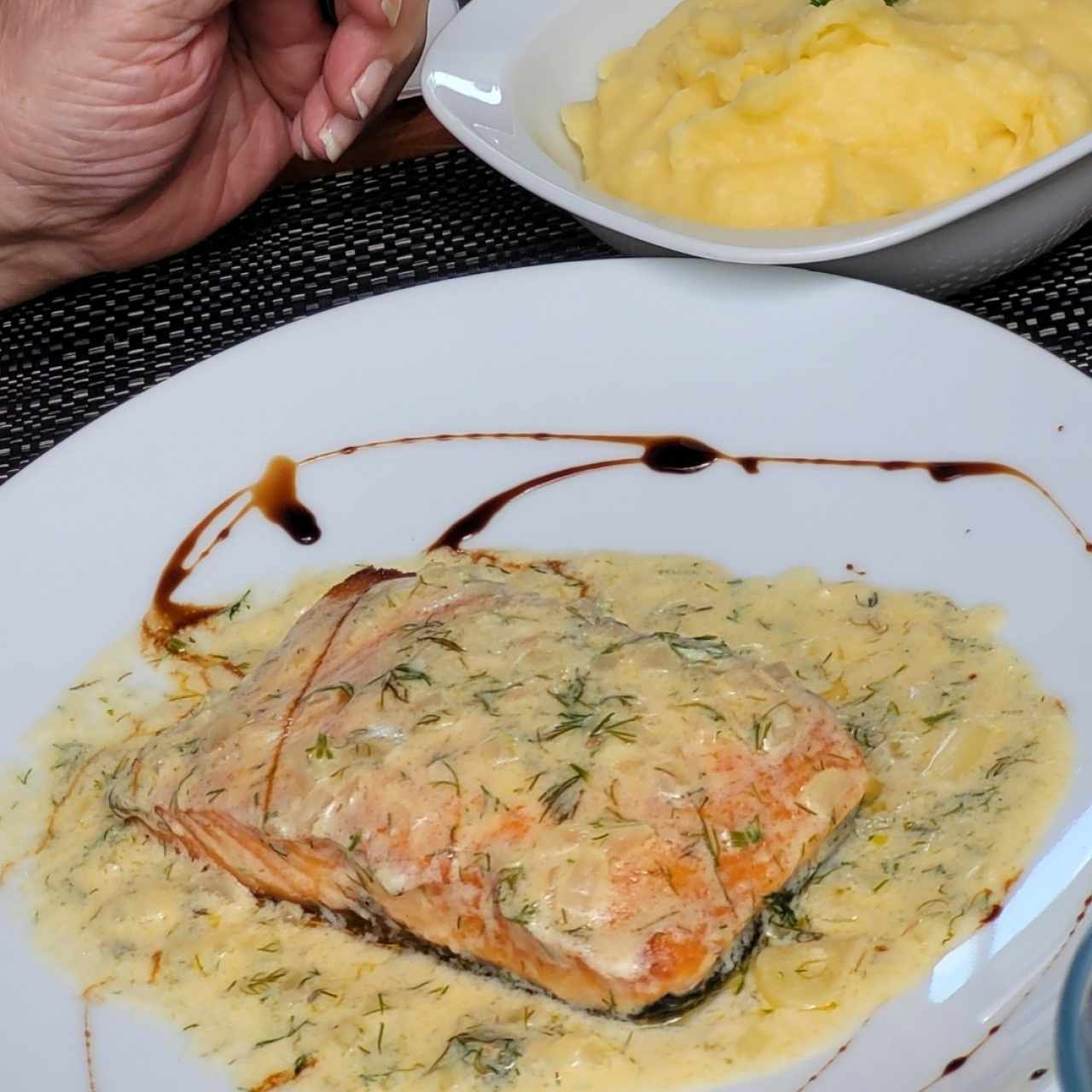 salmon eneldo 