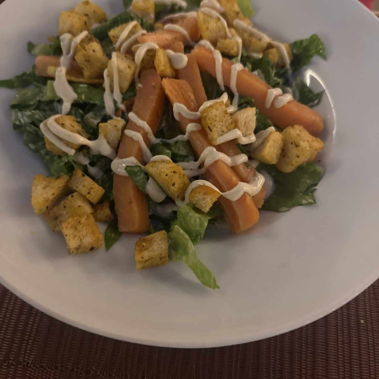 Ensalada caeser de salmón