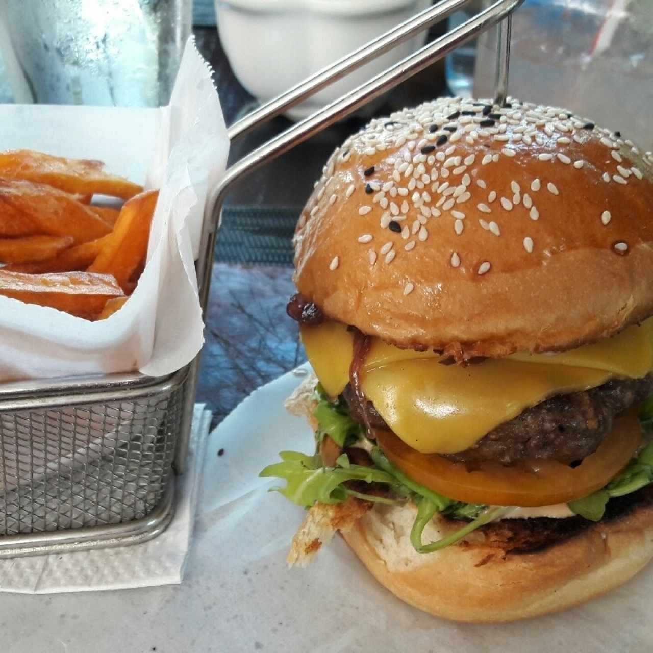 hamburguesa con ron abuelo