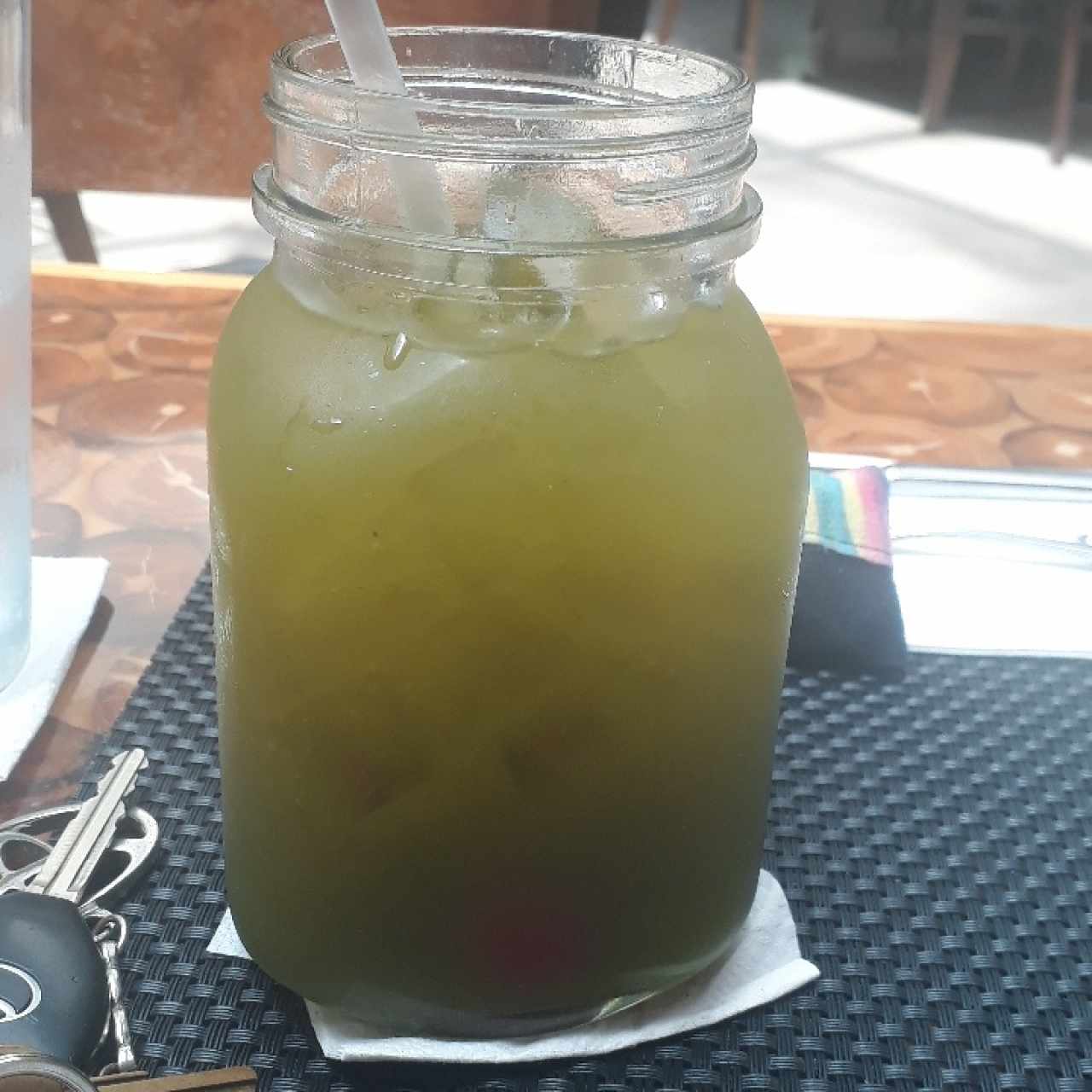 limonada con yerbabuena