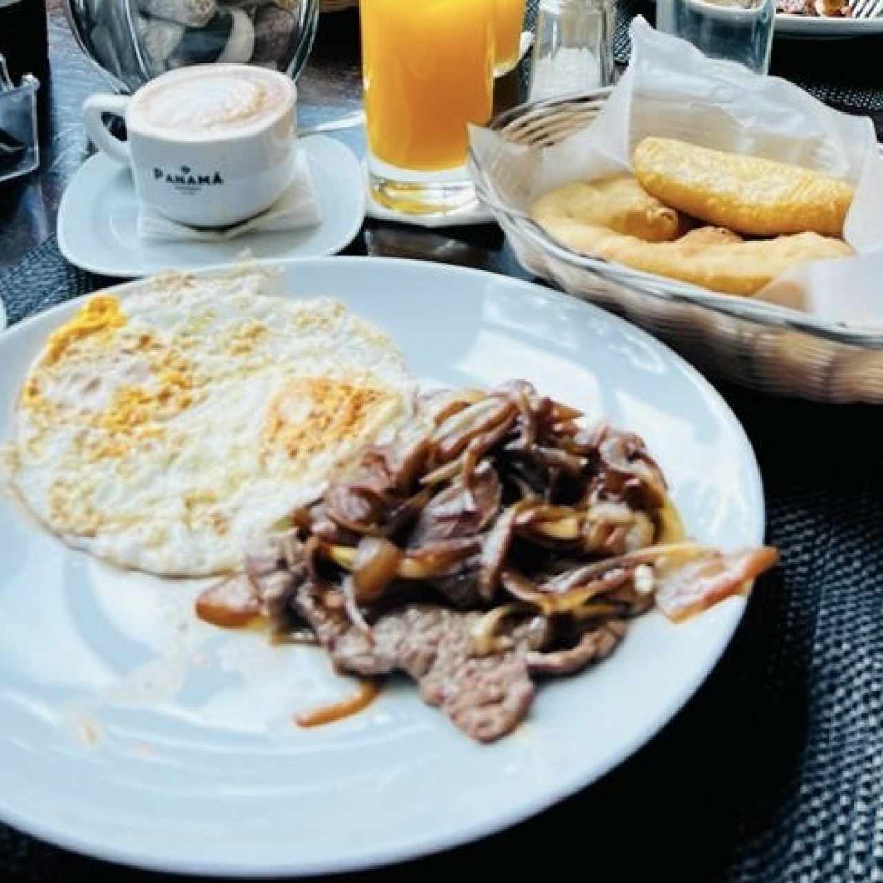 Nuestras combinaciones - Desayuno panameño