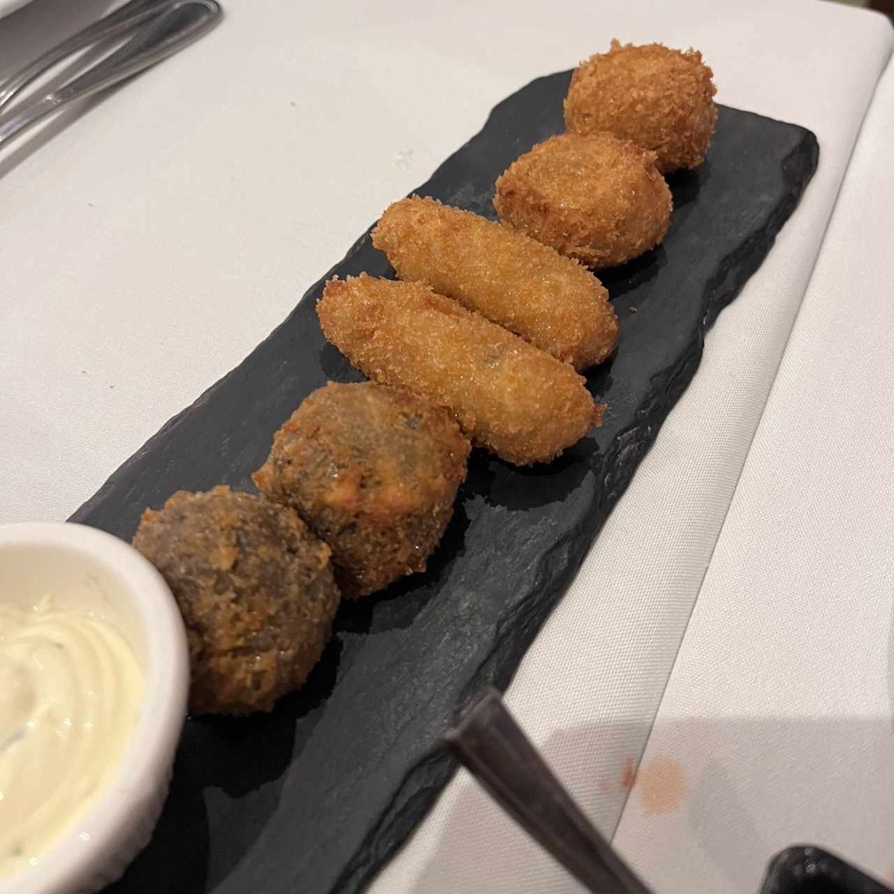 Croquetas Caseras de Jamón Ibérico, Chorizo, Pulpo o Bacalao