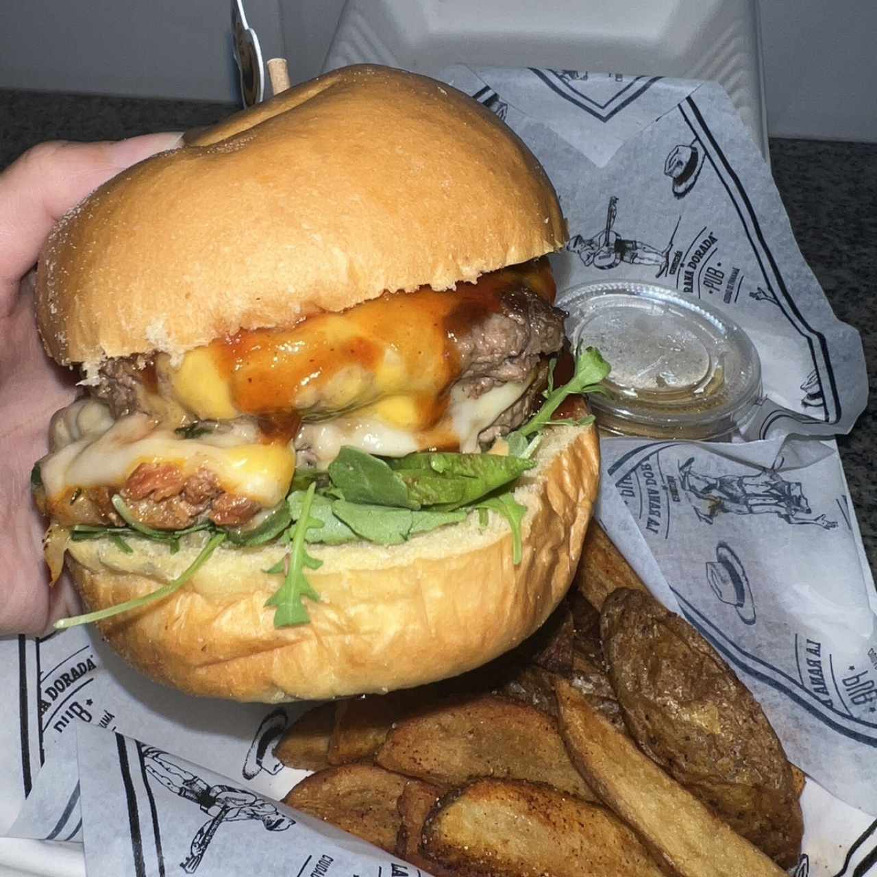 La Rana Panama Hat Burger