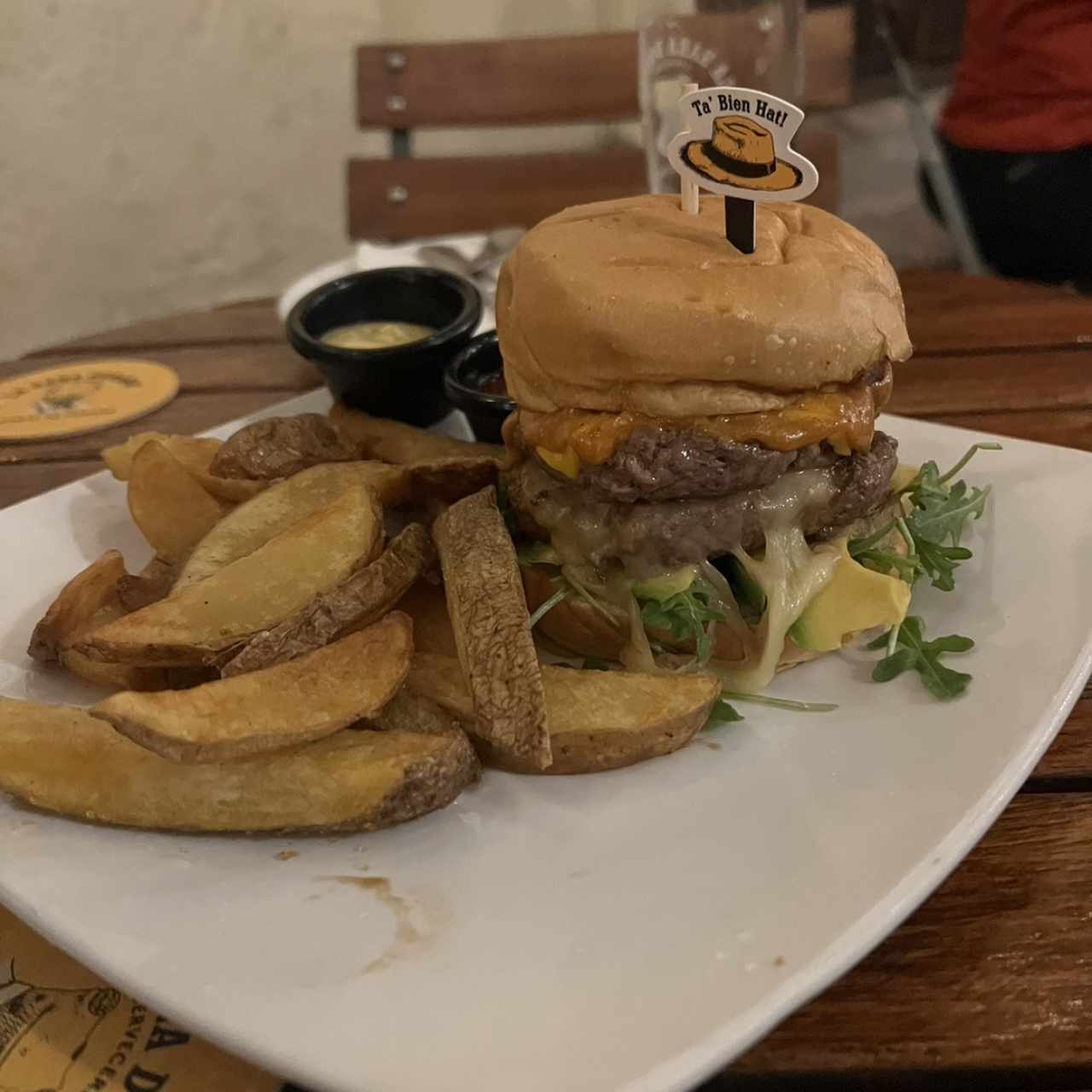 La Rana Panama Hat Burger