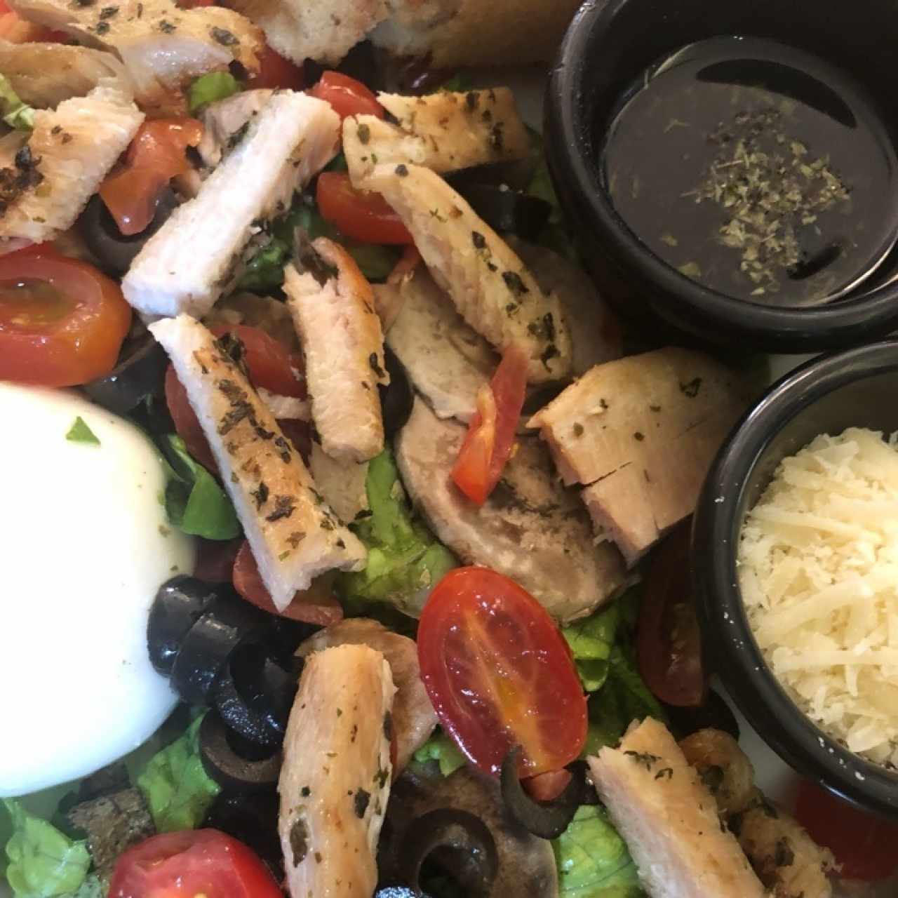Ensaladas - Burrata Salad