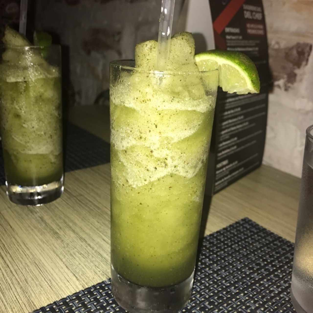 Limonada con hierba buena