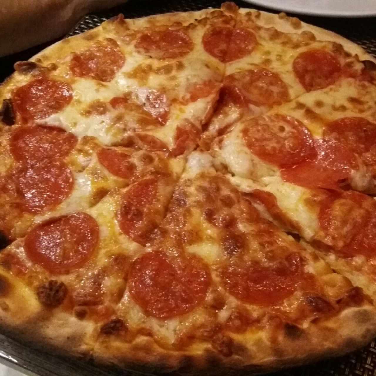 Pizza de Peperoni Americano