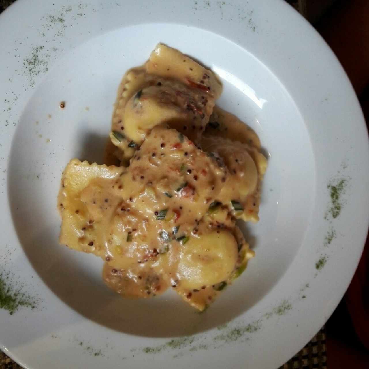 ravioli de salmón ahumado y queso ricotta