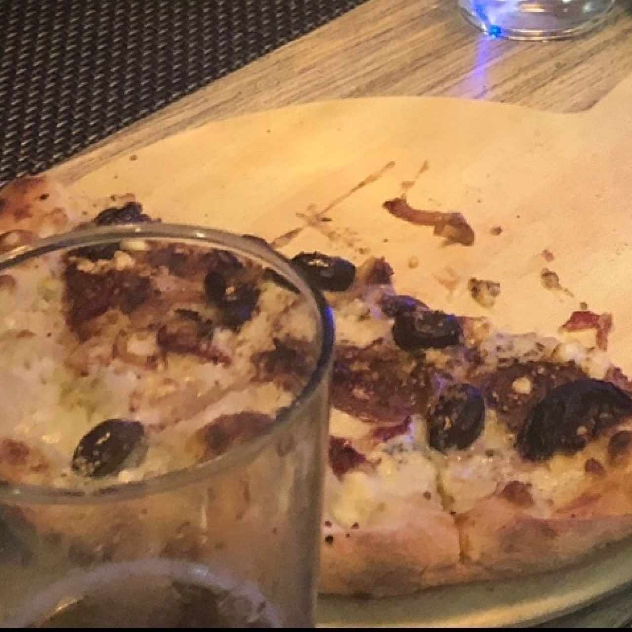 pizza salsa blanca. bianti