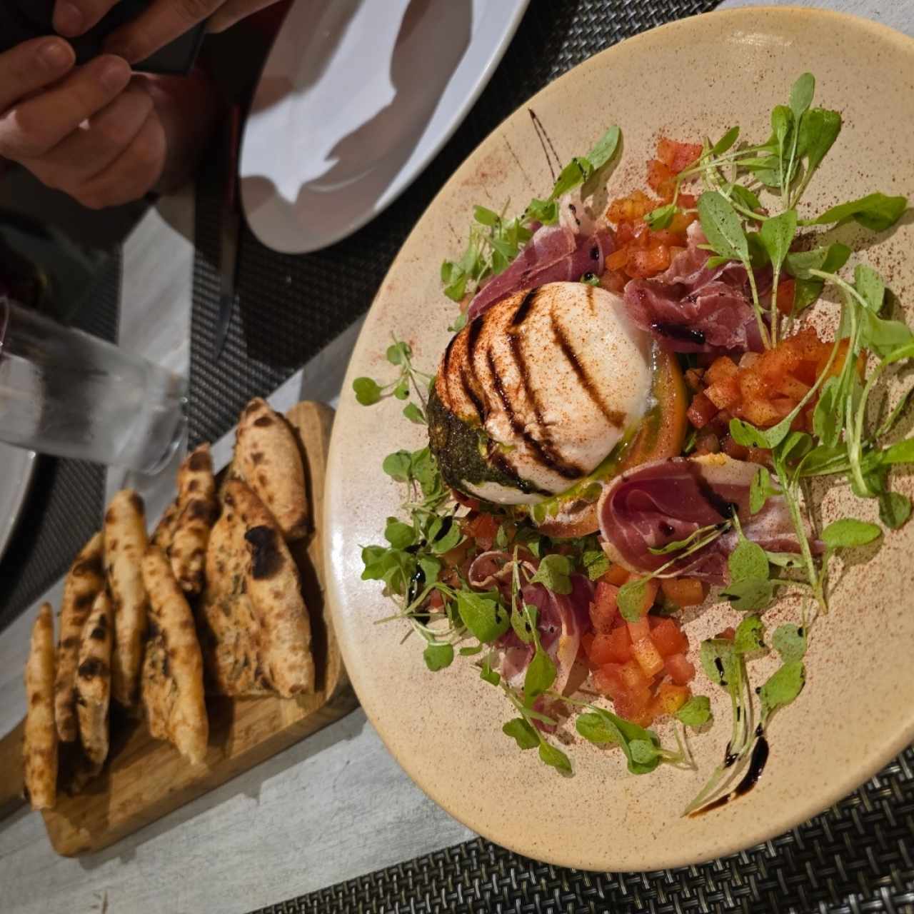 Carpaccio di Manzo con Burrata Trufada