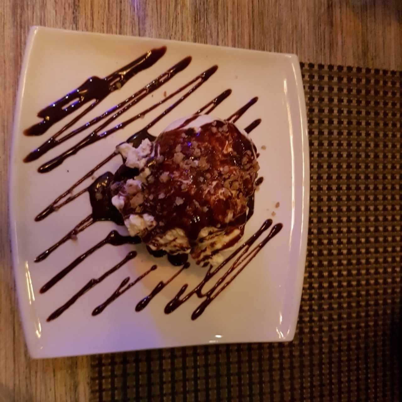 Postres - Brownie con Helado