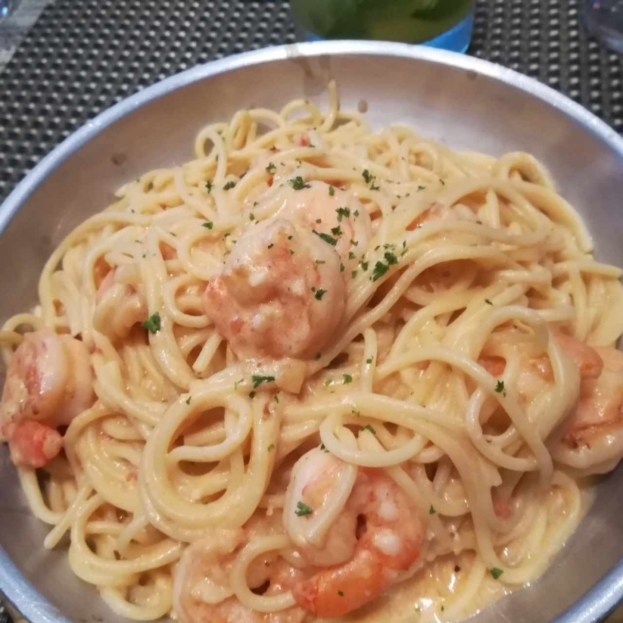 Spaghetti con camarones