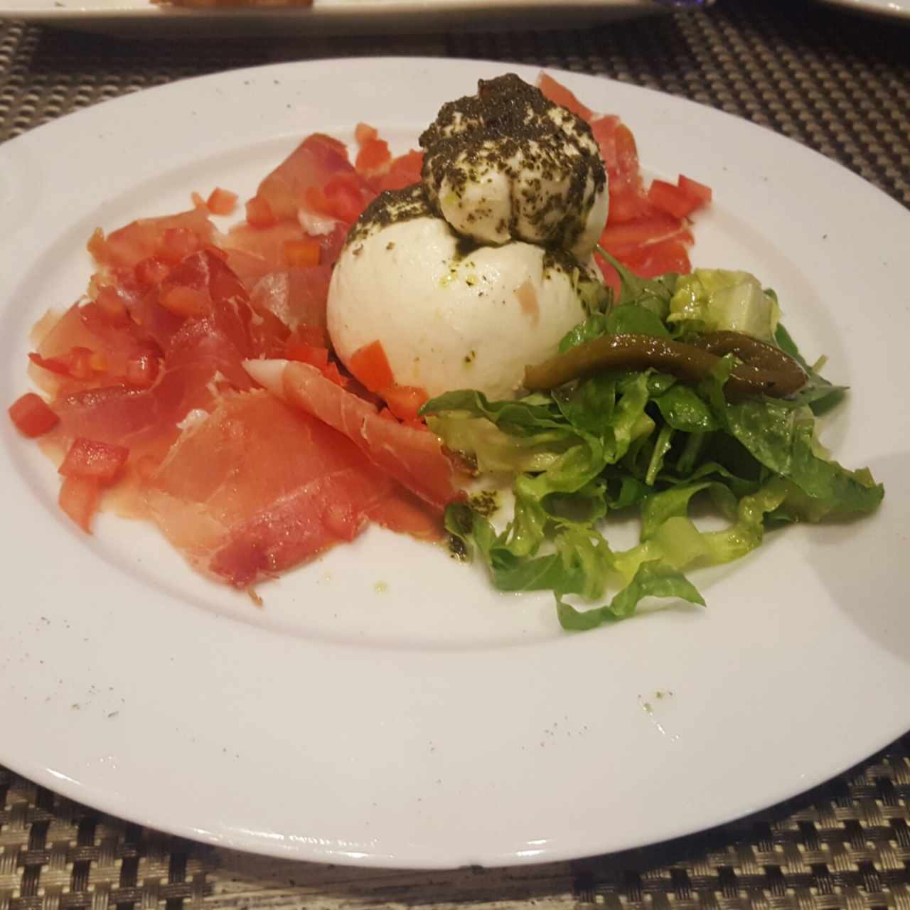 Ensaladas - Burrata Especial