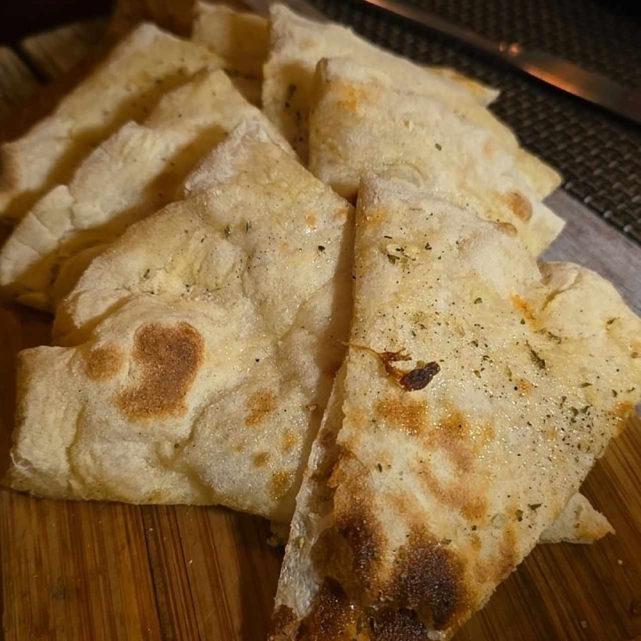 FOCACCIAS & BRUSCHETTAS - Focaccia Tradicional