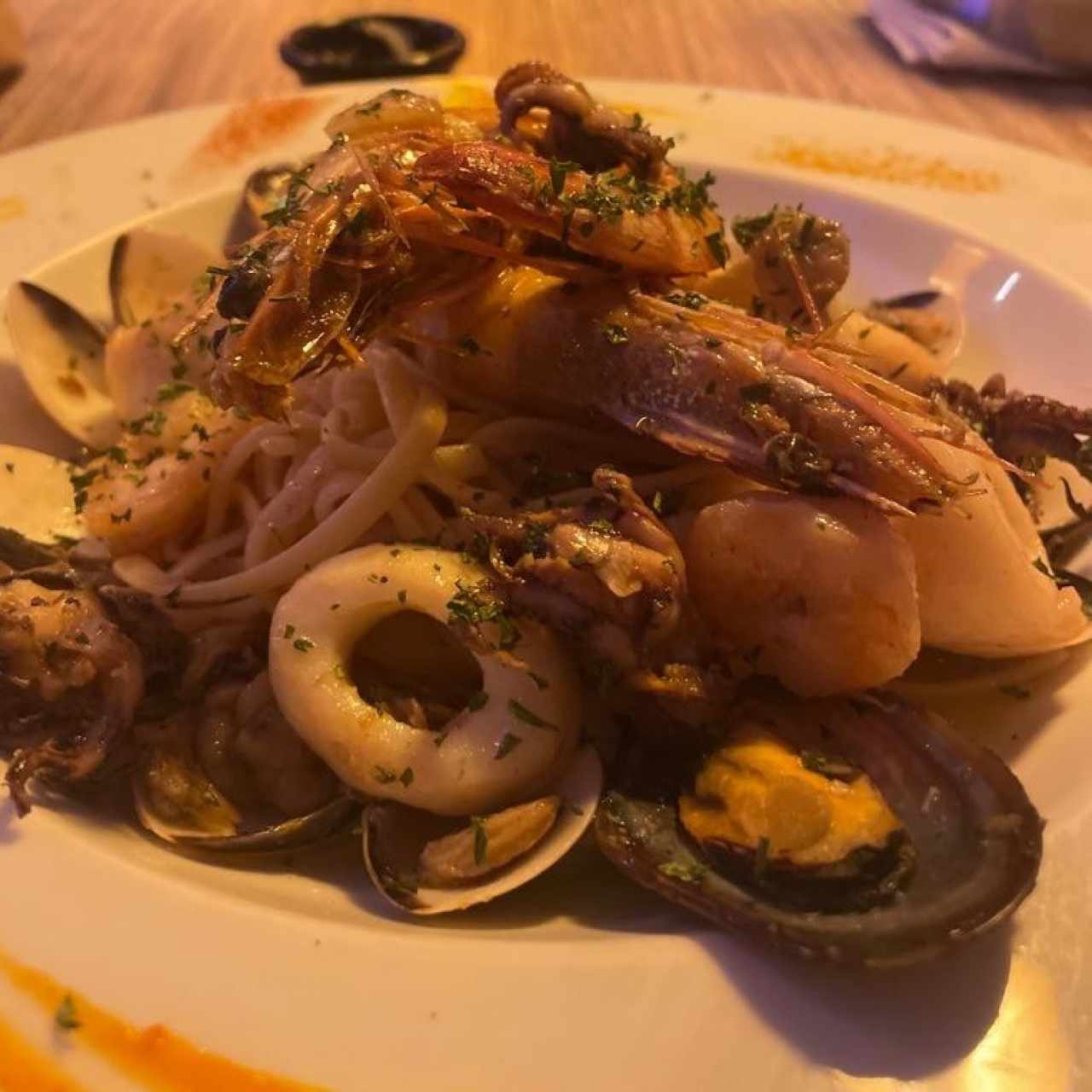 Linguinni Frutti Di Mare