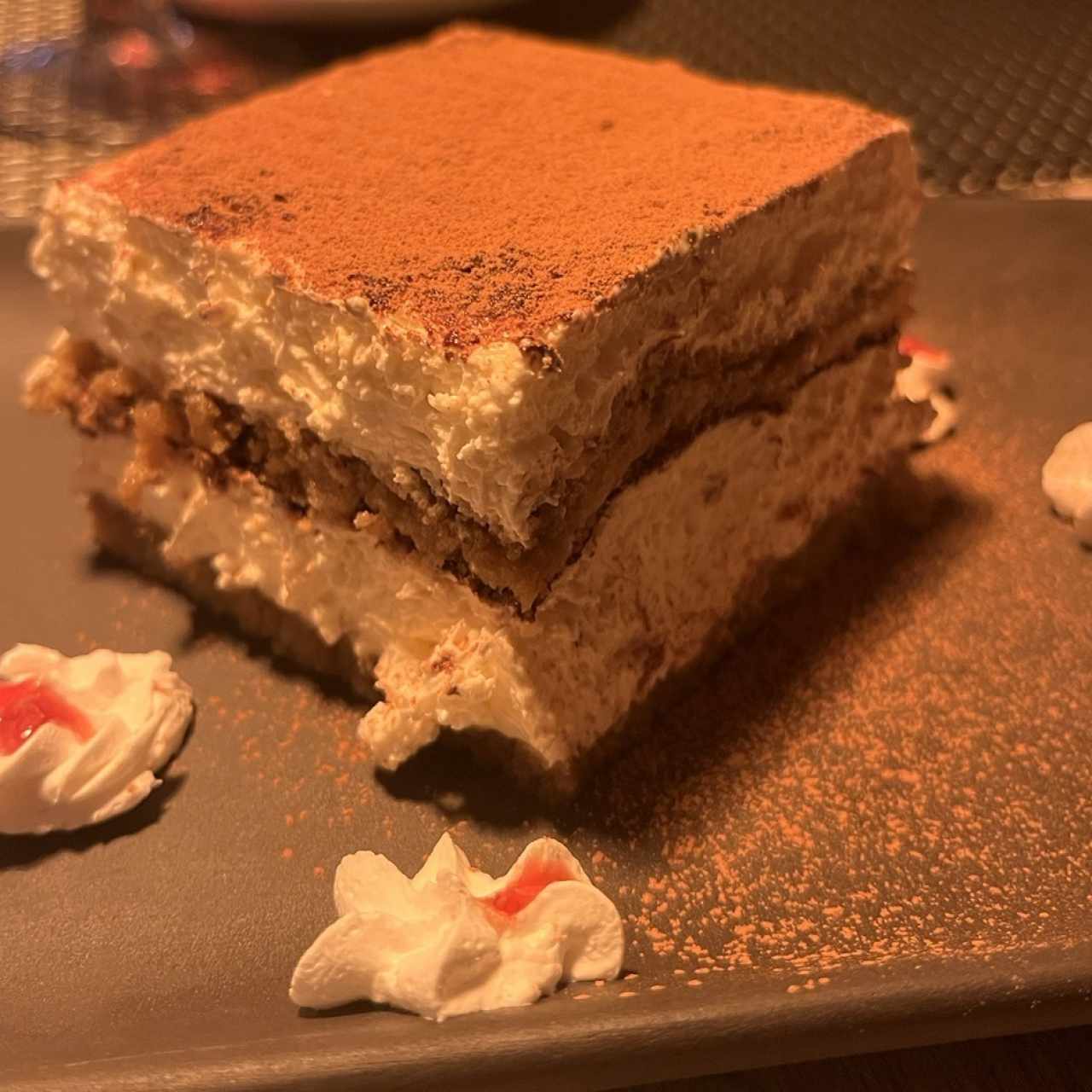 POSTRES ARTESANALES - Tiramisú Tradicional