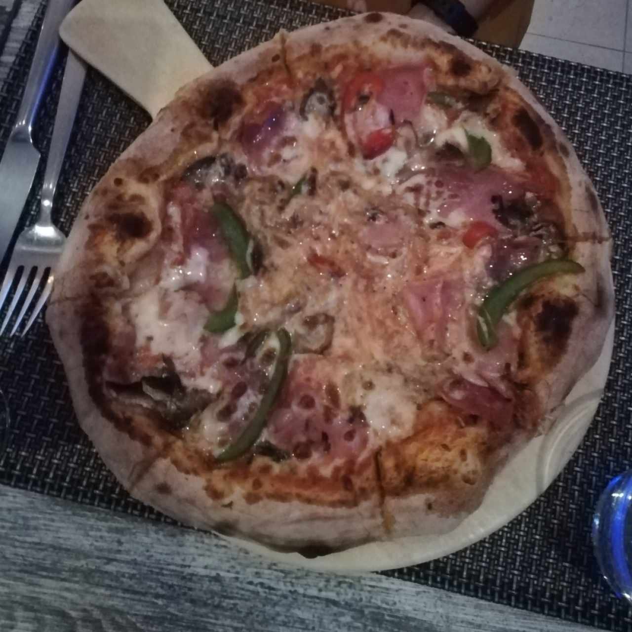 Pizza Strega