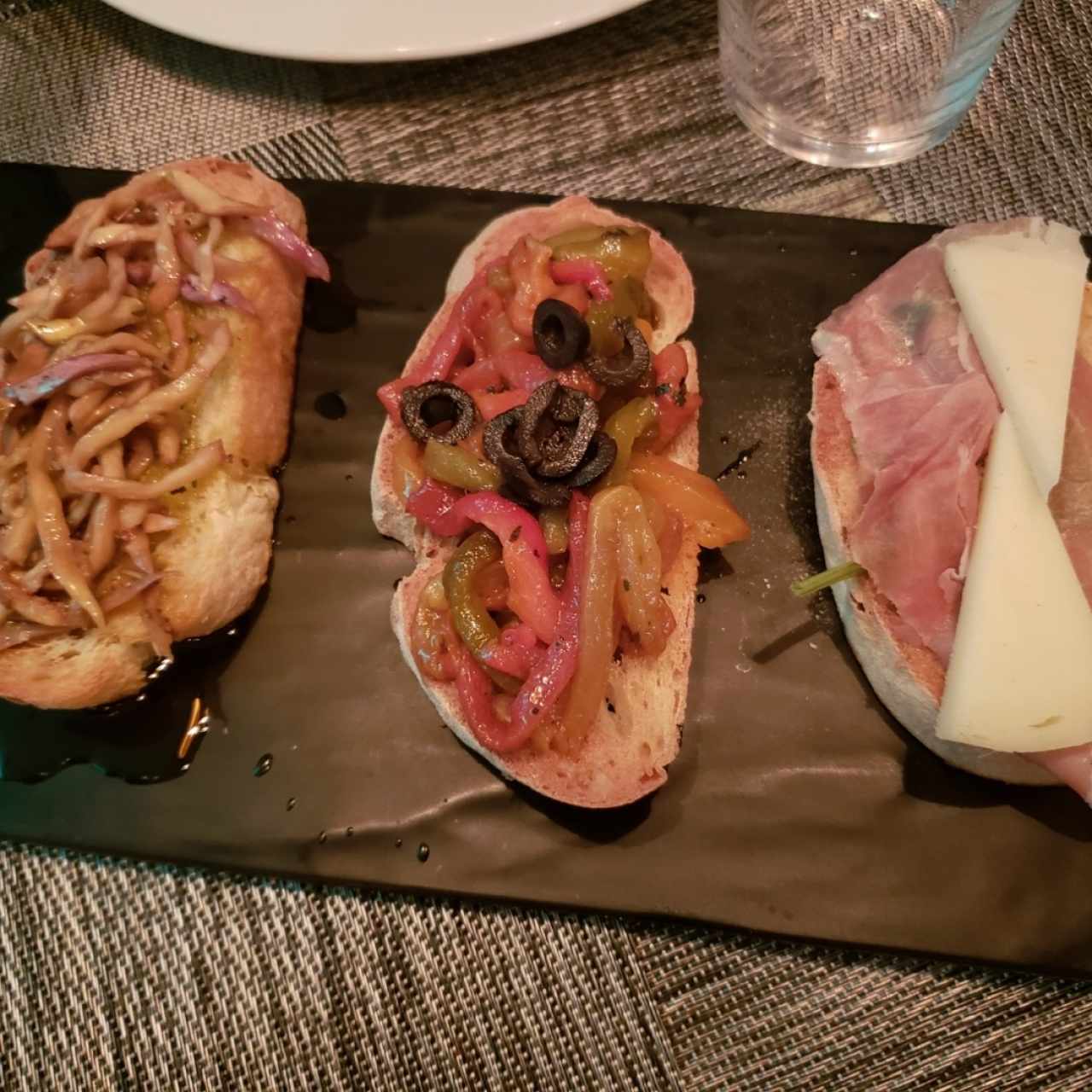 Antipasti - Bruschetta Benevento