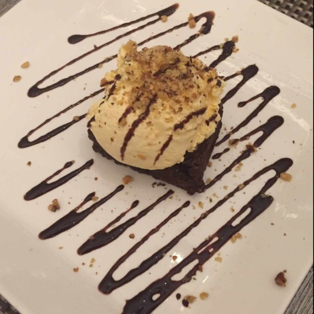 Postres - Brownie con Helado