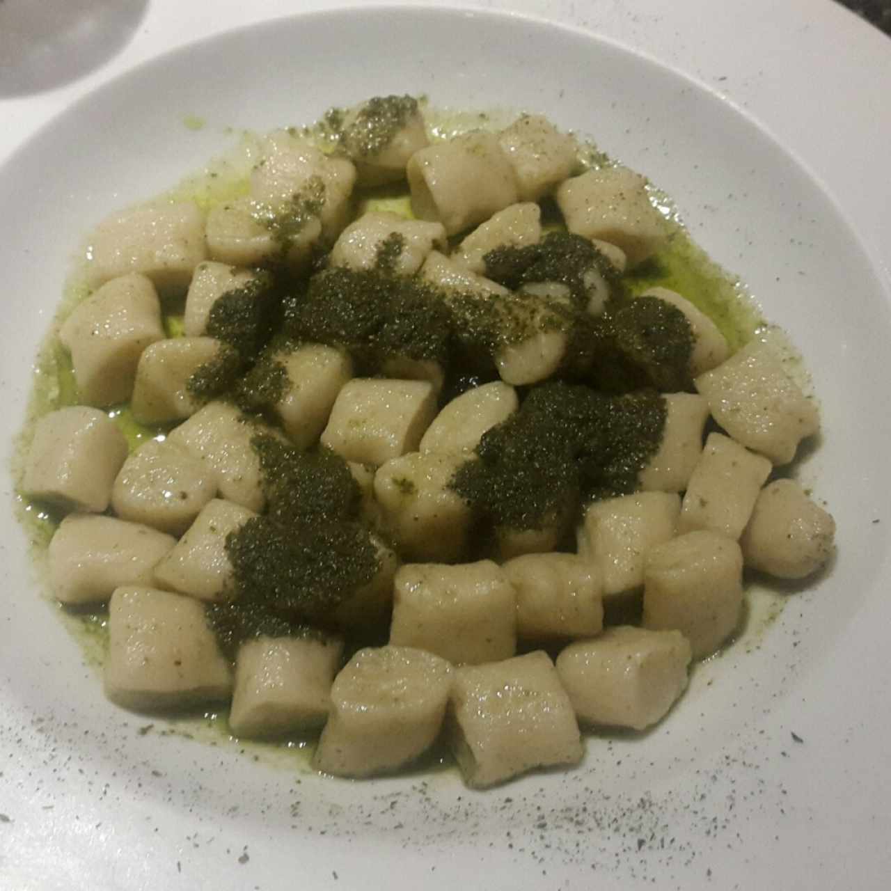 Ñoquis al pesto