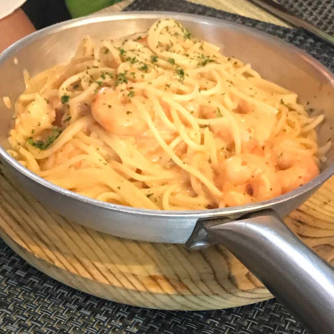 Espaguetti Con Camarones