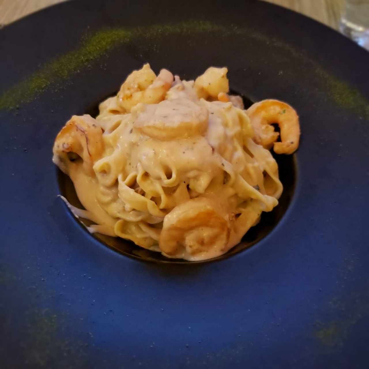 fettucine strega con camarones