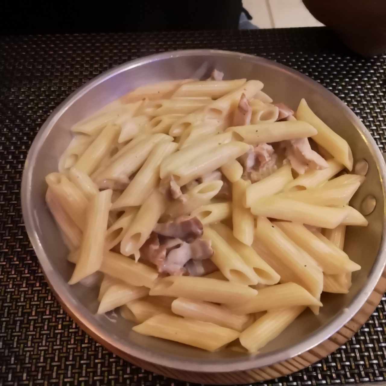 Penne a la Crema y Pollo